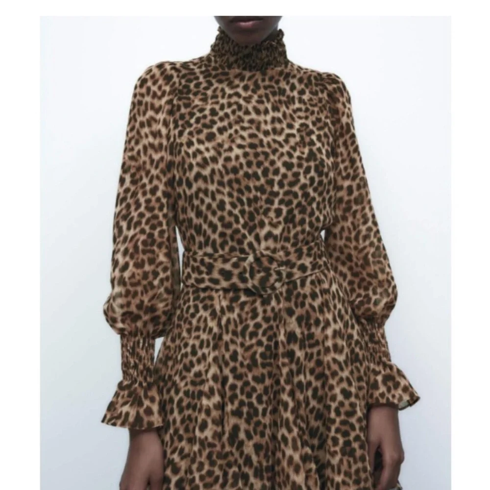 NWT Zara Long Sleeve Mock Neck Leopard 
Size Medium - Picture 5 of 13